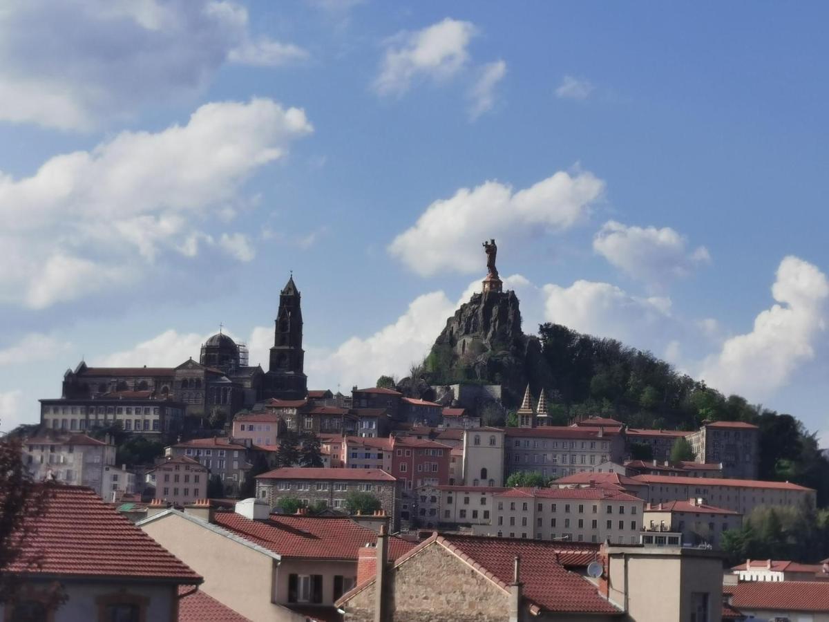 Velay Cocon Appartement 4 Chambres Avec Vue Sur Les Monuments Le Puy-en-Velay ภายนอก รูปภาพ